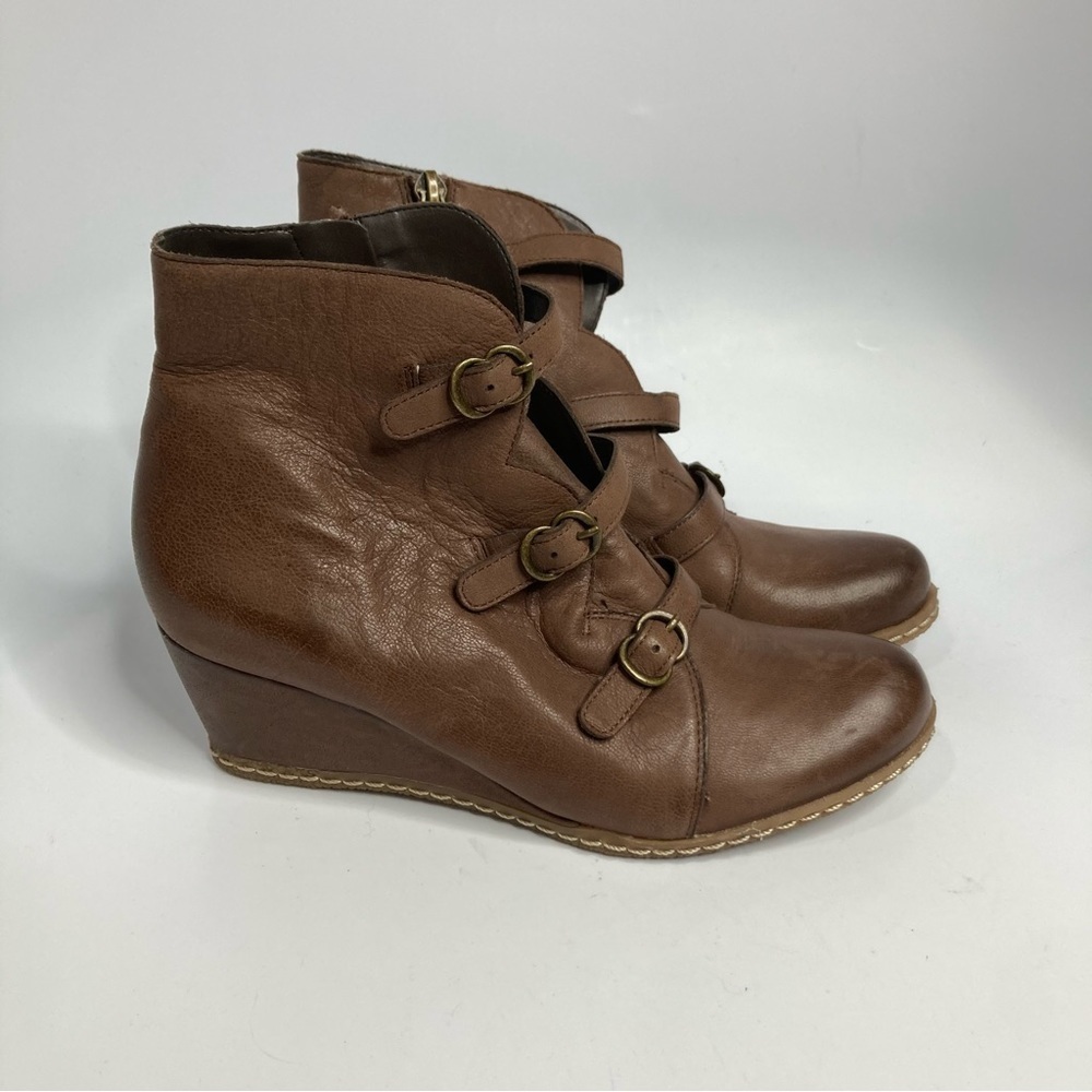 Franco Sarto Anessa wedge Booties size 5.5‎